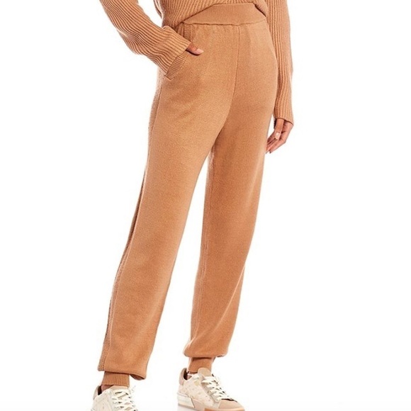 EVERY NWT High Rise Knit Sweater Jogger Pants Size Small in Caramel Brown - Picture 1 of 14